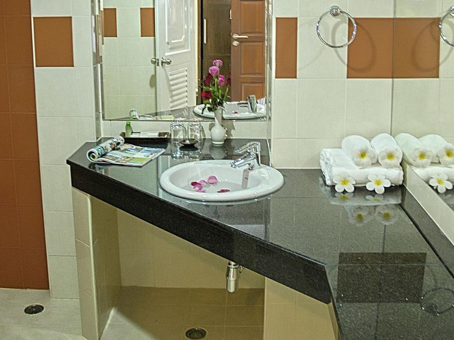 My Hotel - Sha Extra Plus Patong Dış mekan fotoğraf
