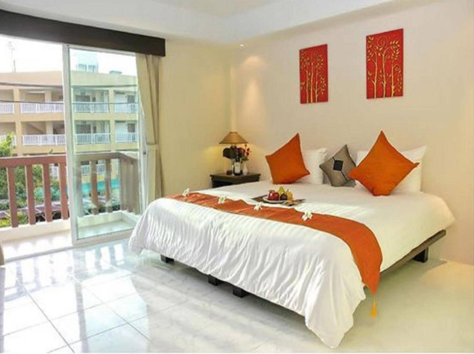 My Hotel - Sha Extra Plus Patong Dış mekan fotoğraf