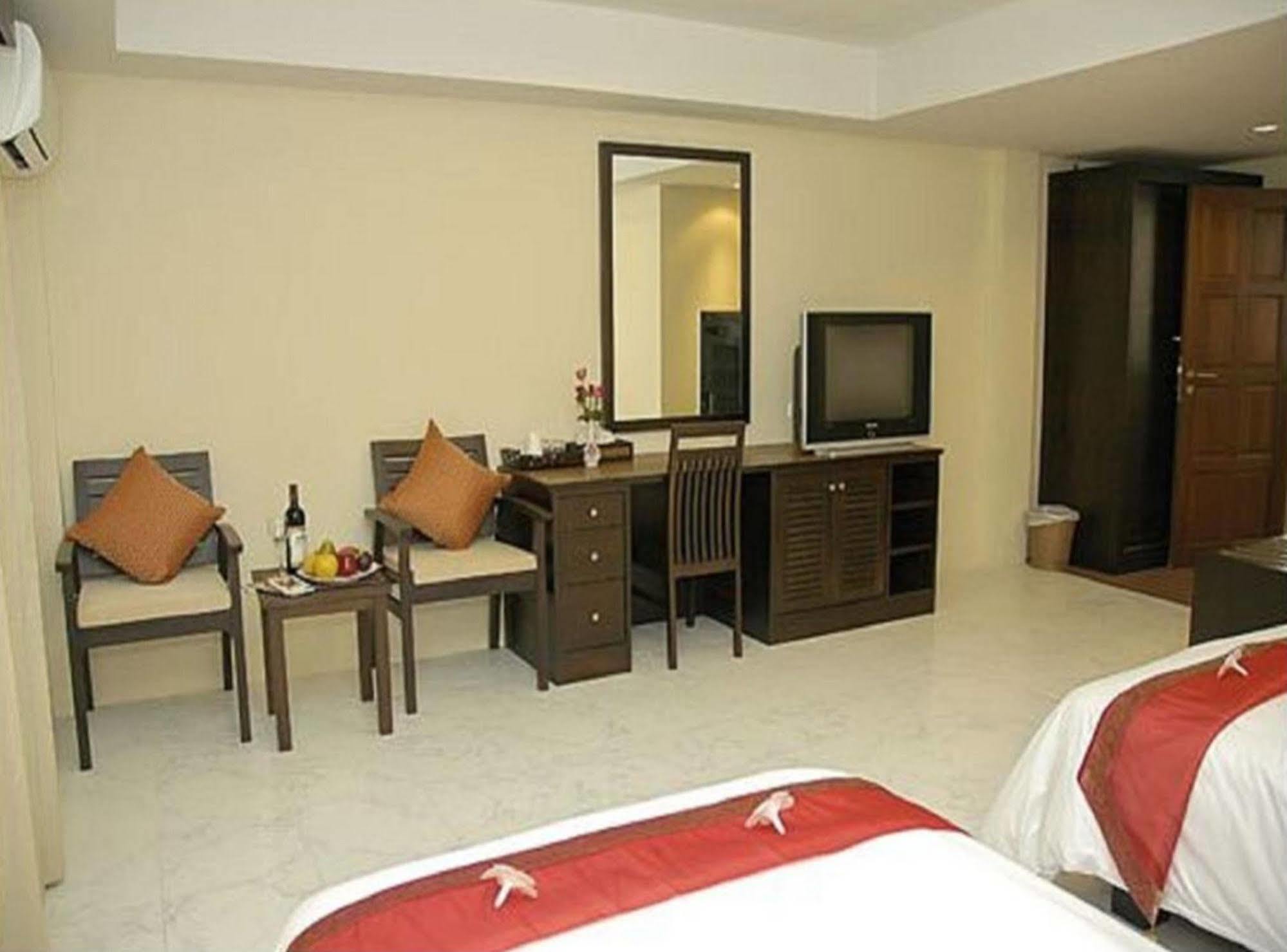 My Hotel - Sha Extra Plus Patong Dış mekan fotoğraf