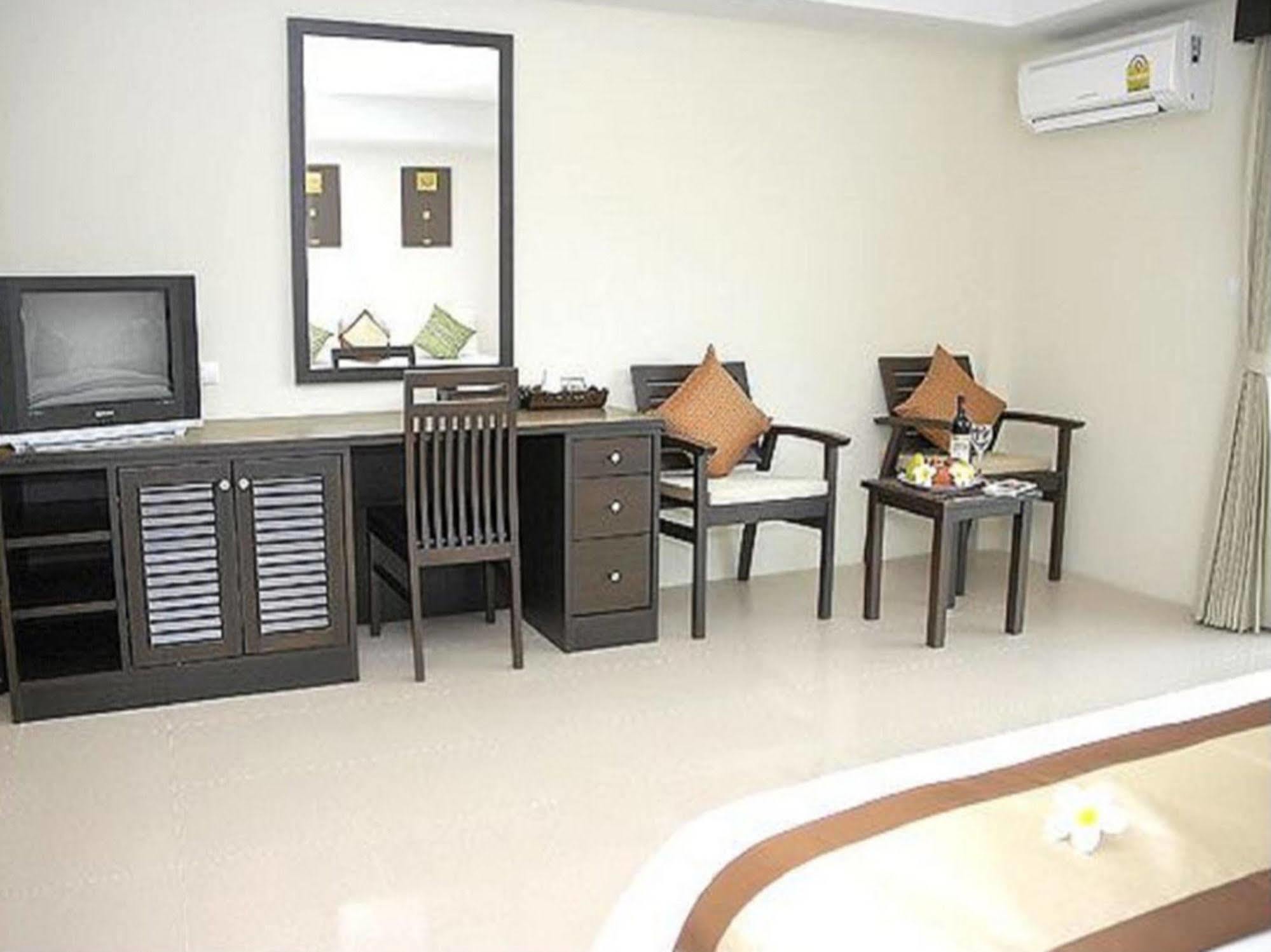 My Hotel - Sha Extra Plus Patong Dış mekan fotoğraf