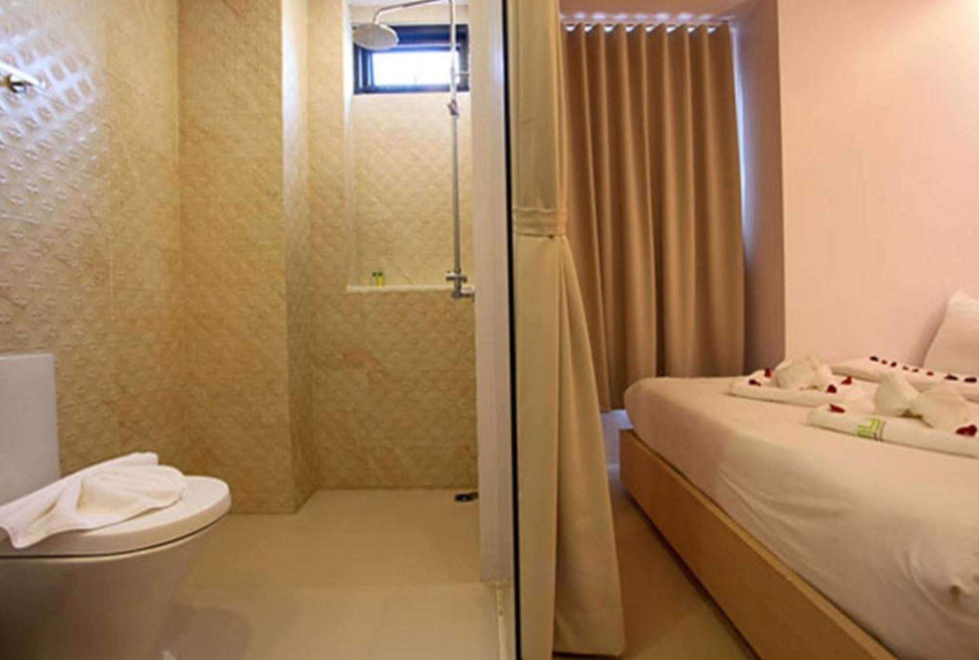 My Hotel - Sha Extra Plus Patong Dış mekan fotoğraf